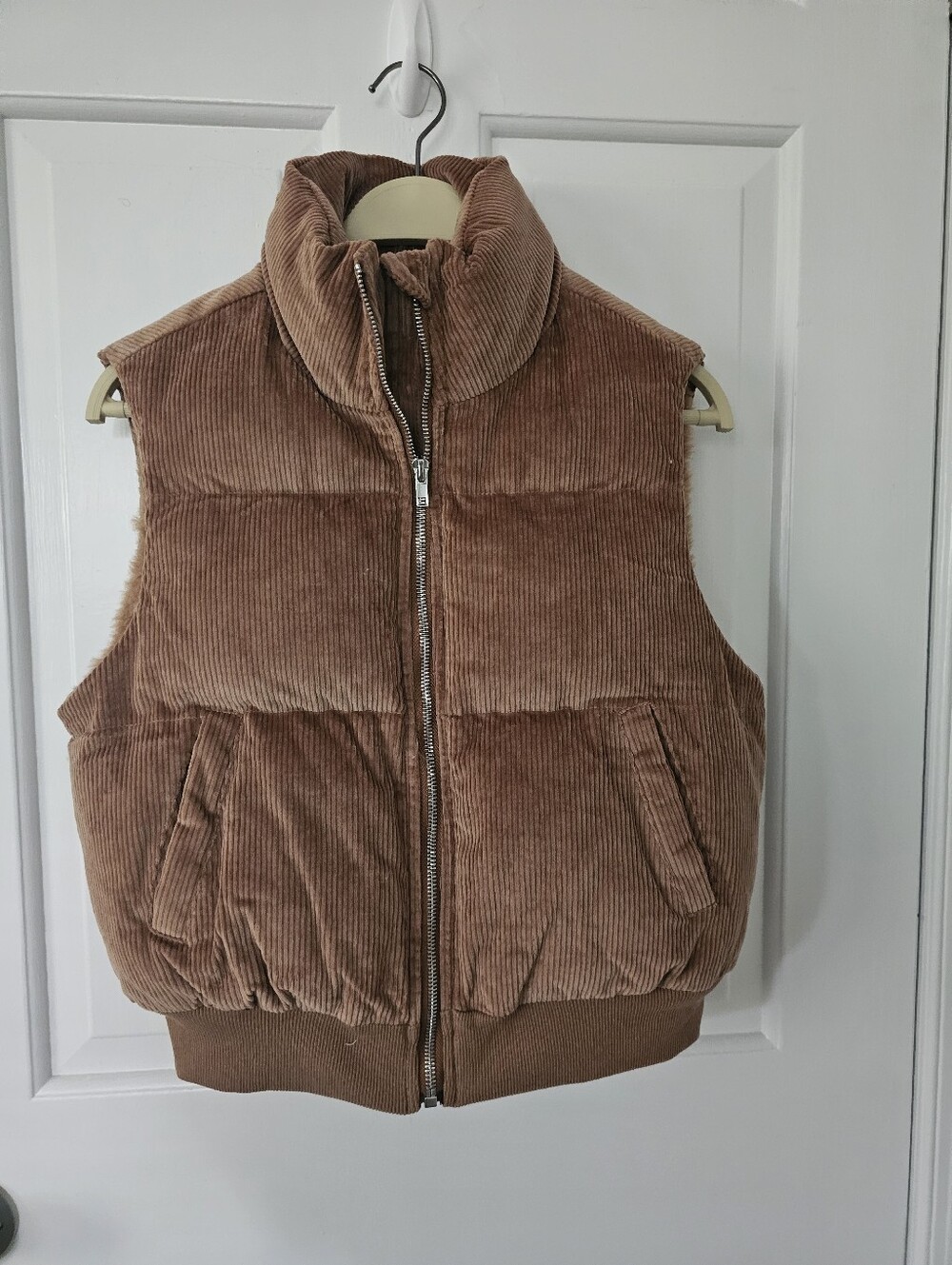 CORDUROY VEST